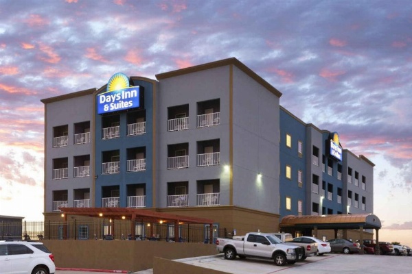 Days Inn & Suites by Wyndham Galveston West/Seawall image 16